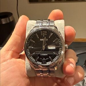 Seiko Black Dial Silver Bracelet Watch